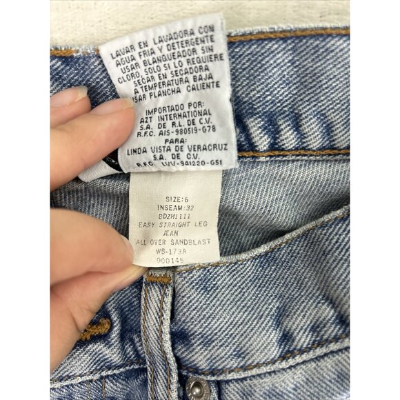 Vintage Calvin Klein Jeans Women’s Size 6 Light Wash Easy Straight Leg - Picture 6 of 12